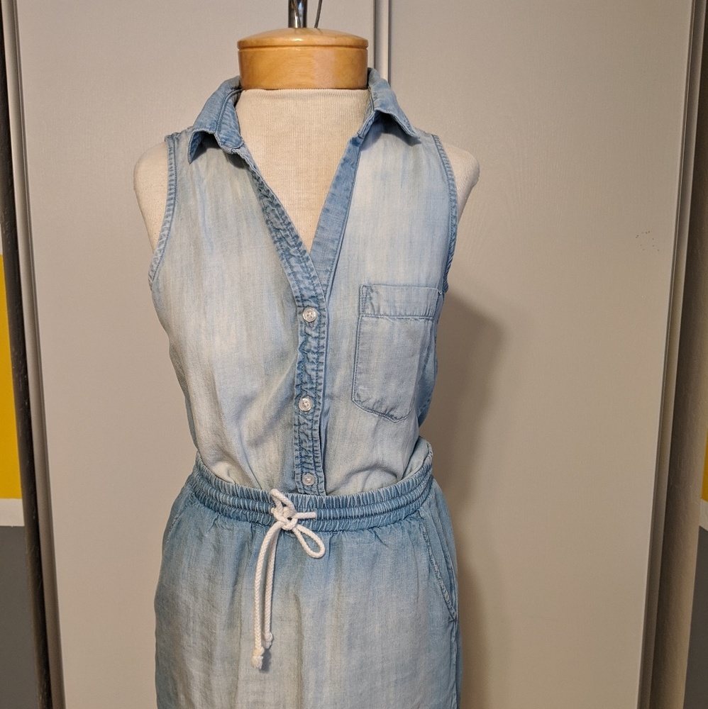Anthropologie Cloth & Stone sleeveless shirt